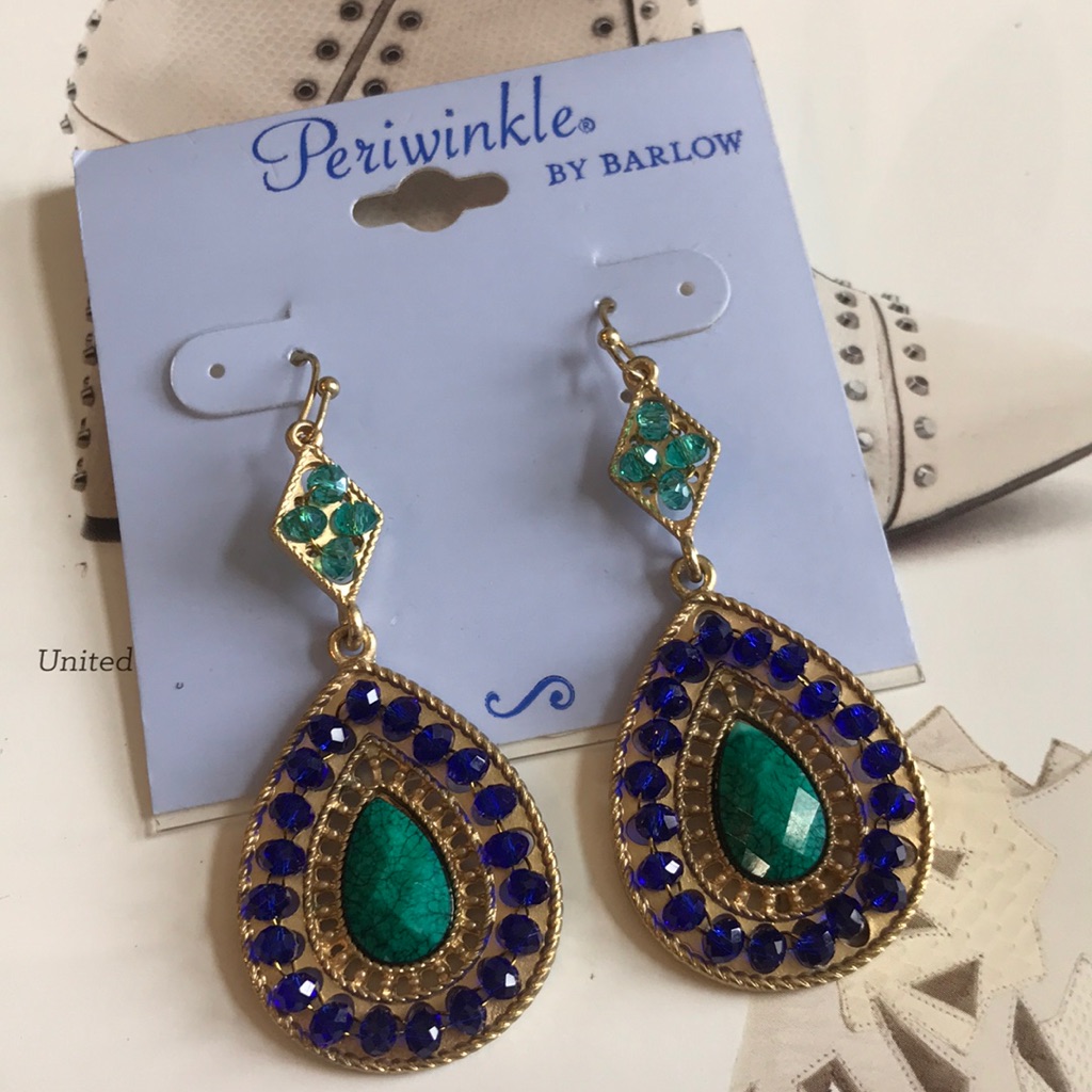 Periwinkle By Barlow Earrings New With Card